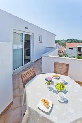 Superior Apart Daire, Teras, Deniz Manzaralı