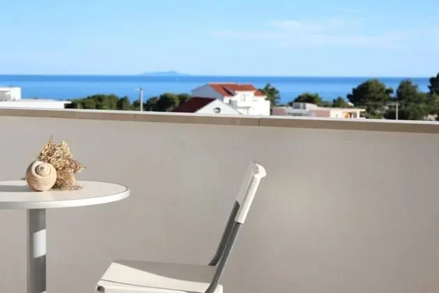 Superior Apart Daire, Teras, Deniz Manzaralı