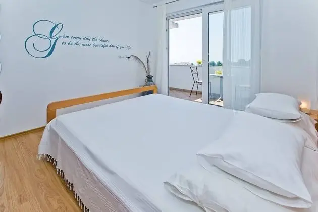 Superior Apart Daire, Teras, Deniz Manzaralı