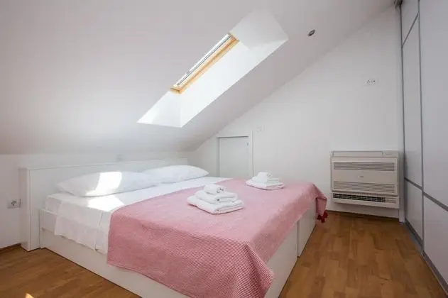 Apart Daire (One-Bedroom Apartment Orasac)