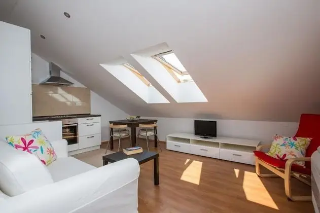Apart Daire (One-Bedroom Apartment Orasac)
