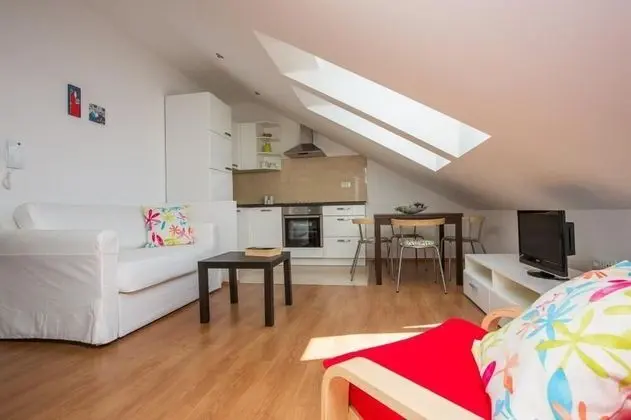 Apart Daire (One-Bedroom Apartment Orasac)