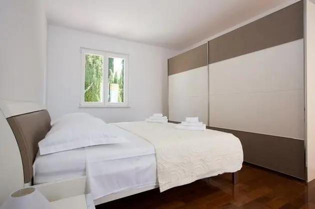 Apart Daire (Two-Bedroom Apartment Orasac)