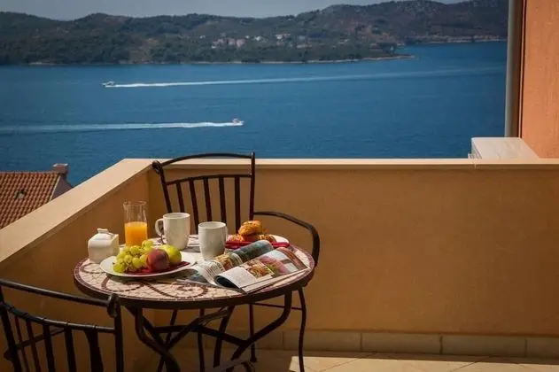 Apart Daire (Two-Bedroom Apartment Orasac)