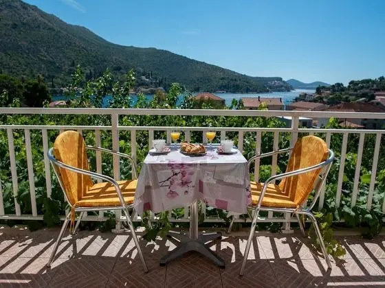 Stüdyo (Family Studio with Balcony Sea View)
