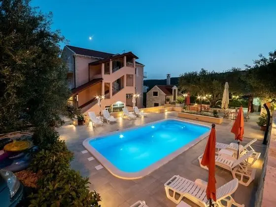 Stüdyo (Studio with Balcony Sea View)