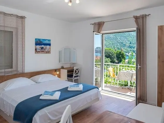 Stüdyo (Studio with Balcony Sea View)