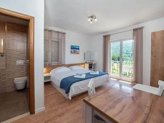 Stüdyo (Studio with Balcony Sea View)