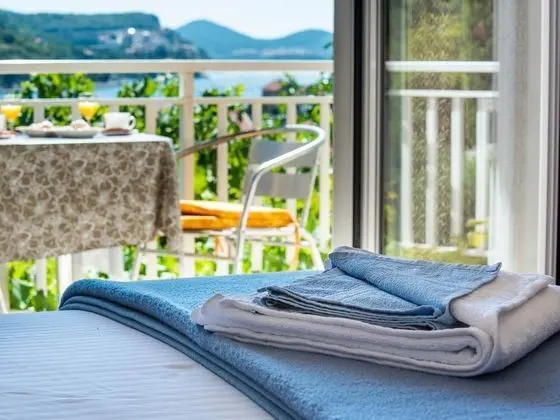 Stüdyo (Studio with Balcony Sea View)