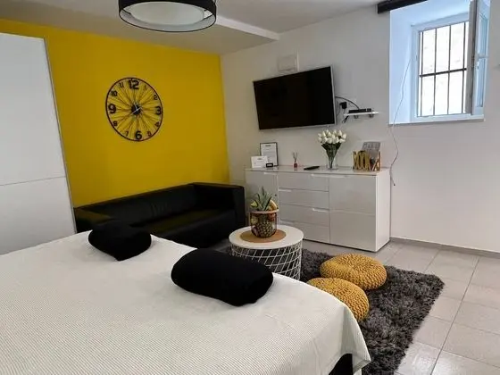 Stüdyo, 1 En Büyük (King) Boy Yatak