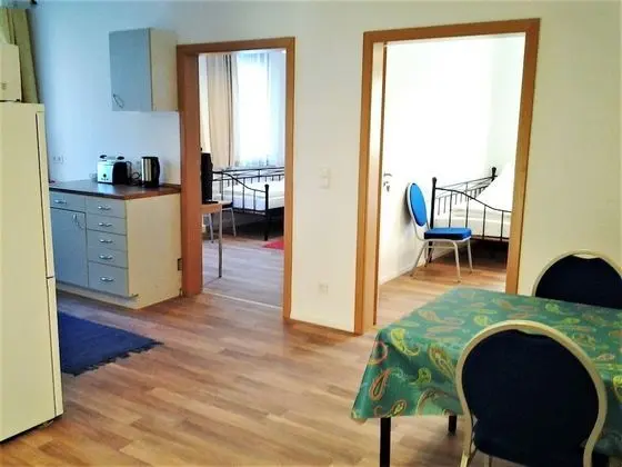 Tek Büyük Yataklı Oda, Ortak Banyo (Zi 1-2-3 (1.OG.))