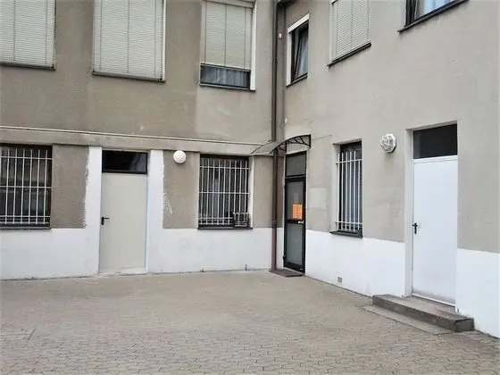 Tek Büyük Yataklı Oda, Ortak Banyo (Zi 1-2-3 (1.OG.))
