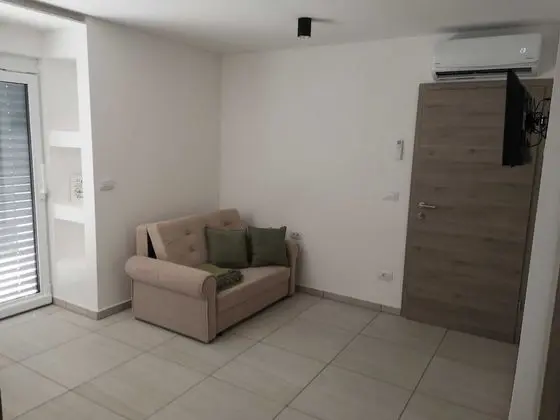 Apart Daire (One bedroom apartment with Balcony 2)