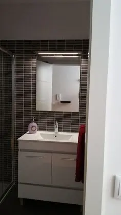Stüdyo, Nehir Manzaralı