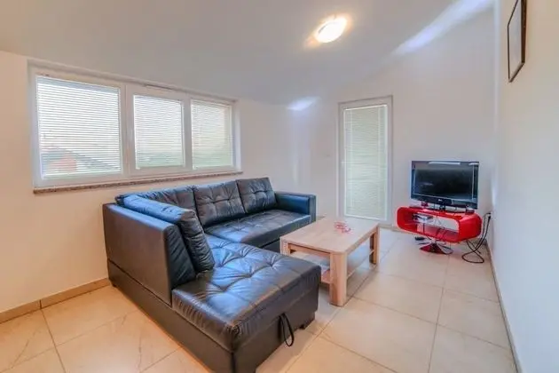 Apart Daire, 1 Çift Kişilik Yatak ve Çekyat