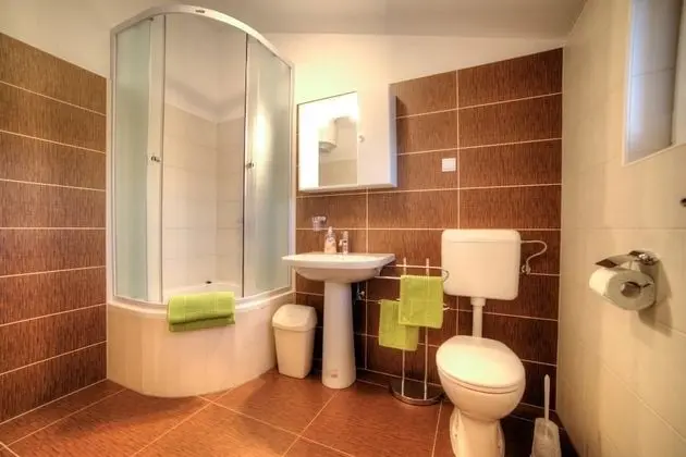 Apart Daire, 1 Çift Kişilik Yatak ve Çekyat