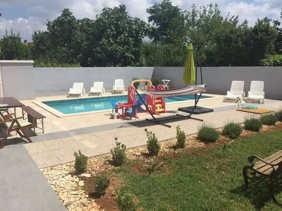 Apart Daire, 1 Çift Kişilik Yatak ve Çekyat