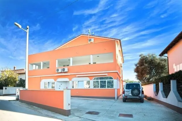 Apart Daire, 1 Çift Kişilik Yatak ve Çekyat