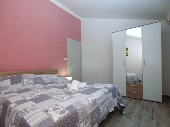 Apart Daire, 2 Yatak Odası (898/2092)