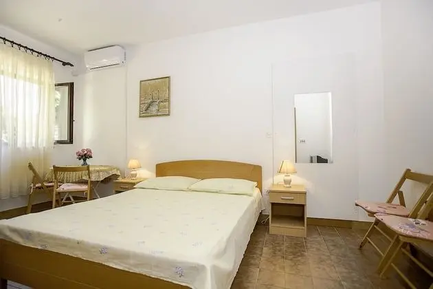 Apart Daire, 1 Çift Kişilik Yatak