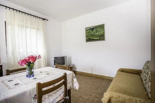 Apart Daire, 1 Çift Kişilik Yatak ve Çekyat