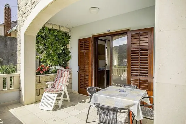 Apart Daire, 1 Çift Kişilik Yatak ve Çekyat