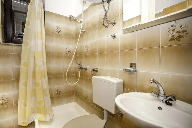 Apart Daire, 1 Çift Kişilik Yatak ve Çekyat