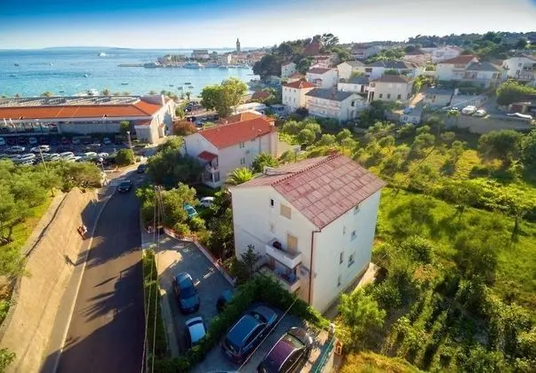 Apart Daire, 1 Çift Kişilik Yatak ve Çekyat