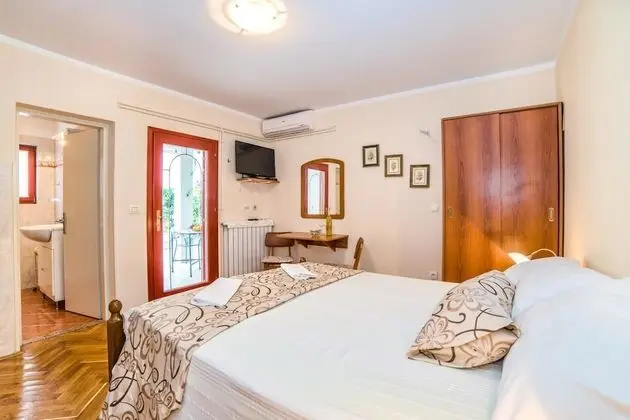 Apart Daire, 1 Çift Kişilik Yatak