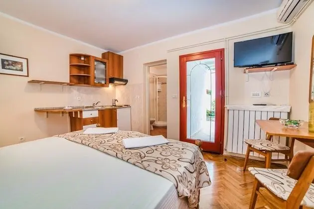 Apart Daire, 1 Çift Kişilik Yatak