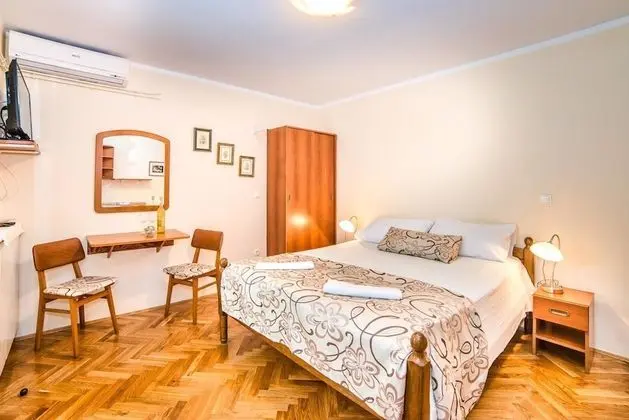 Apart Daire, 1 Çift Kişilik Yatak