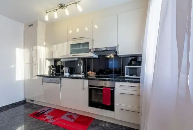 Apart Daire (2 Bedroom Apt with Balcony n Sea View)