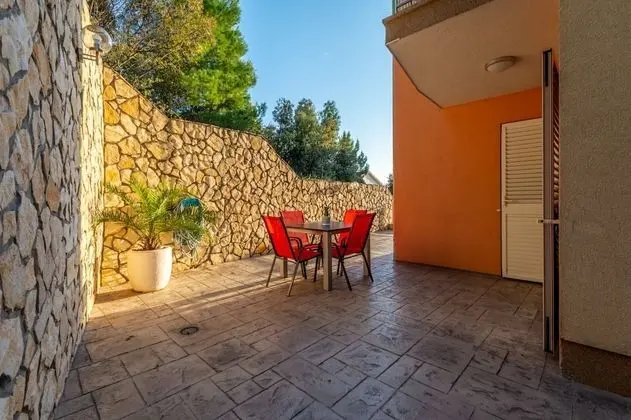 Apart Daire (2 Bedroom Apt with Balcony n Sea View)