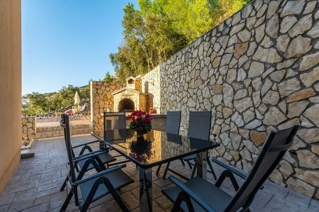 Apart Daire (2 Bedroom Apt with Balcony n Sea View)