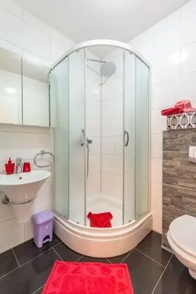Apart Daire (2 Bedroom Apt with Balcony n Sea View)