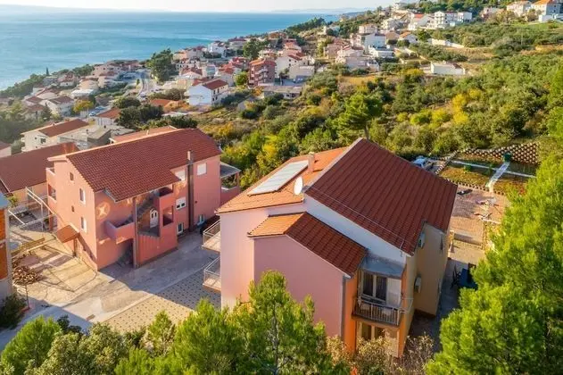 Apart Daire (2 Bedroom Apt with Balcony n Sea View)