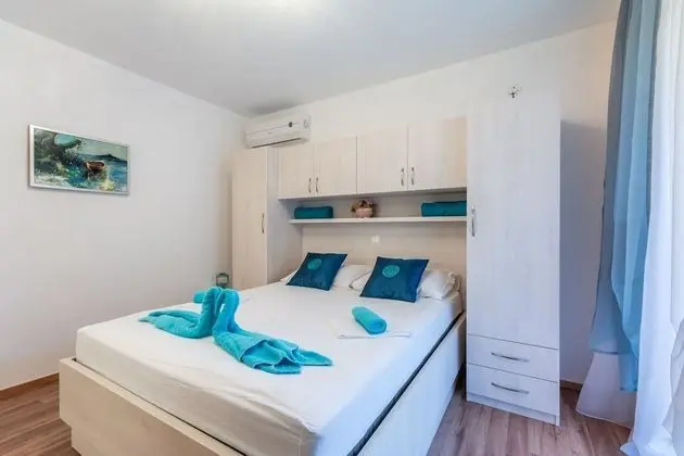 Stüdyo (Studio with Balcony and Sea View)