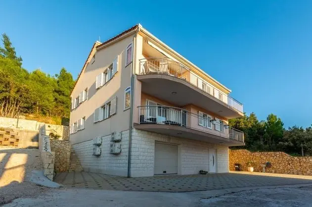 Stüdyo (Studio with Balcony and Sea View)