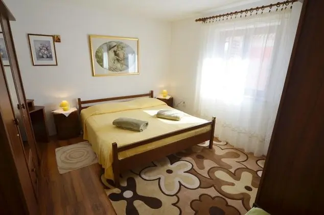 Apart Daire, 2 Yatak Odası, Teras, Bahçe Manzaralı