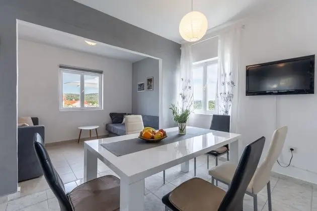Apart Daire (Two Bedroom Apartment with Terrace)
