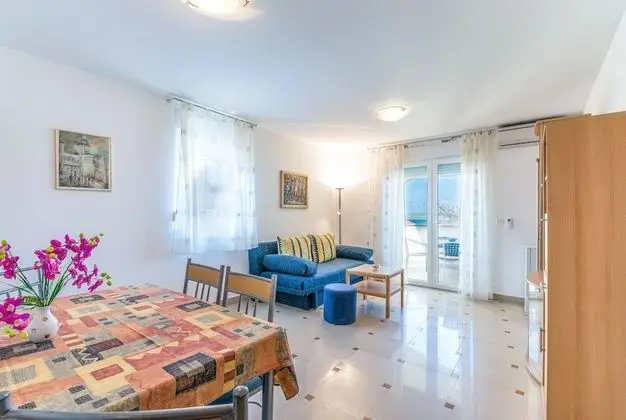 Apart Daire, Deniz Manzaralı (A4)
