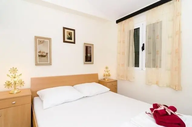 Stüdyo (Studio Apartment with Sea View)