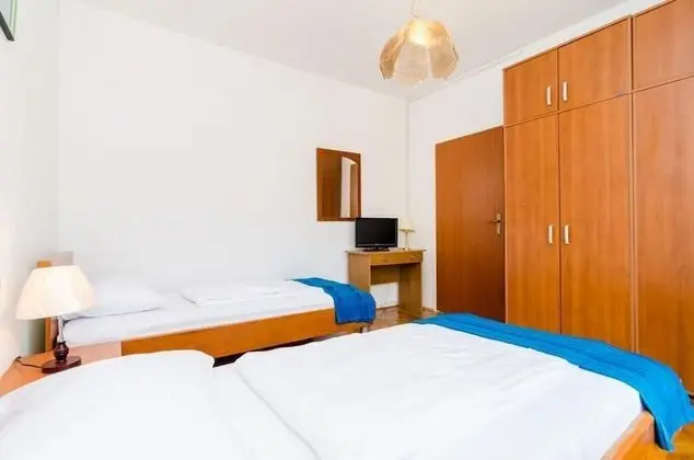 Apart Daire (Four Bedroom Apartment - Balcony and )