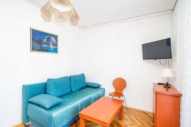 Apart Daire (Four Bedroom Apartment - Balcony and )