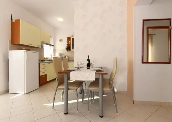 Superior Apart Daire, 2 Yatak Odası, Balkon, Deniz Manzaralı