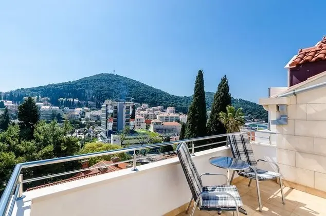 Apart Daire (Comfort One Bedroom apt with Balcony)