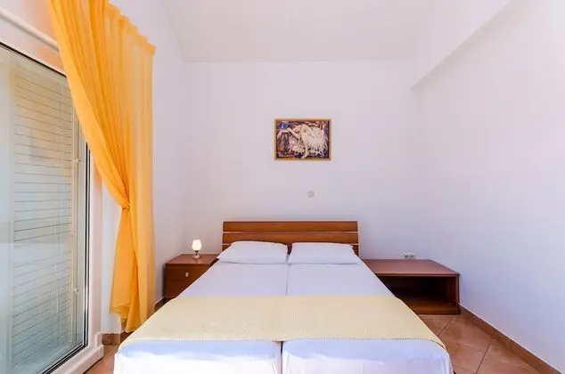 Stüdyo (Studio Apartment with Balcony)