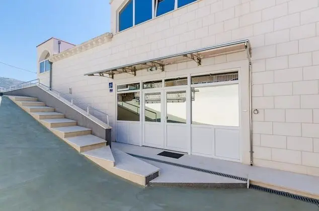 Stüdyo (Studio Apartment with Balcony)