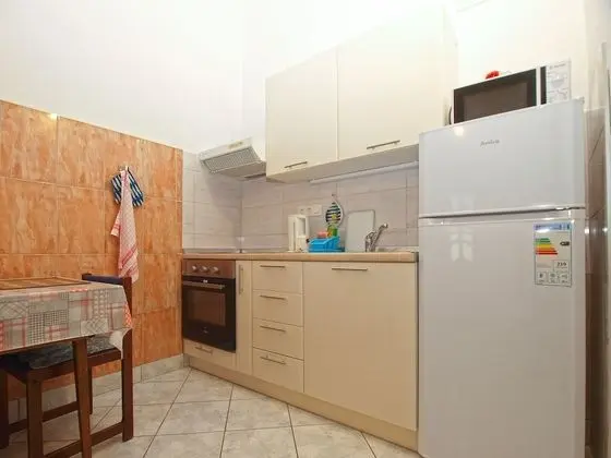 Apart Daire, 1 Yatak Odası (1306/12413)