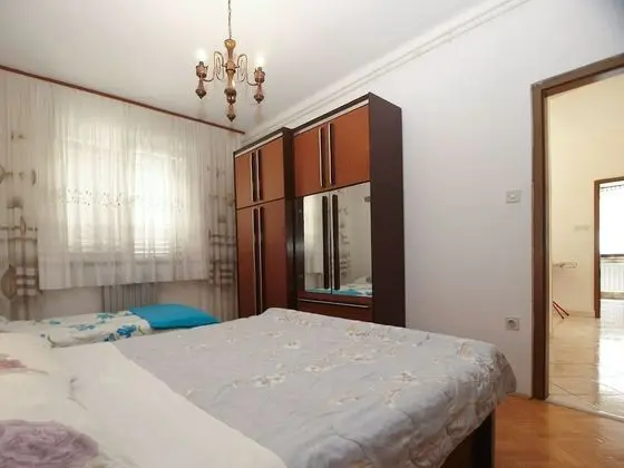 Apart Daire, 1 Yatak Odası (1306/12414)